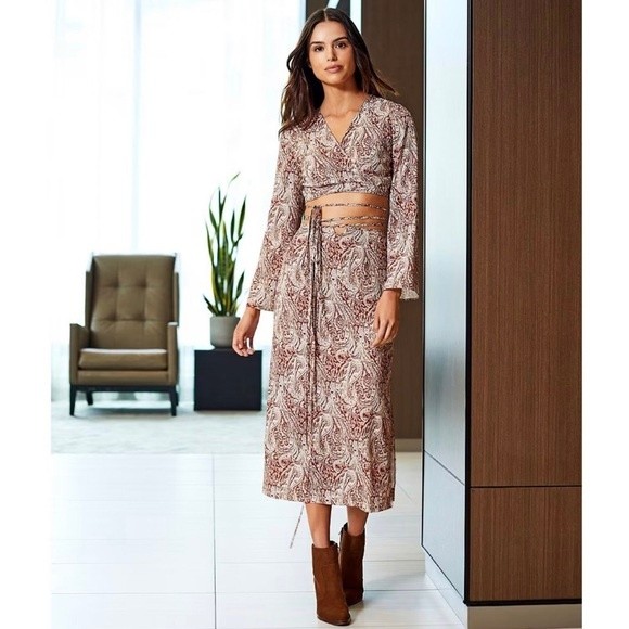 Gianni Bini Layla Paisleytie Waist Cropped Top And Midi Skirt Set Size 8 Nwt
